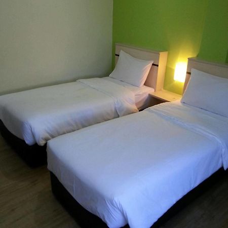 Merlin Hotel Penang George Town Exterior photo