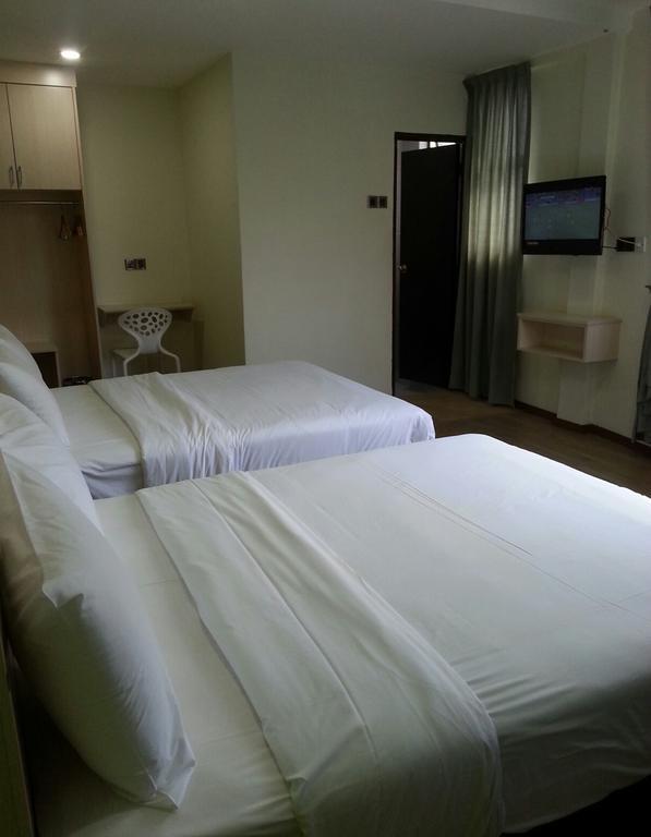 Merlin Hotel Penang George Town Exterior photo